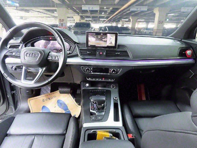 @20년식 Q5(2세대) 40 TDI 콰트로 프리미엄--6