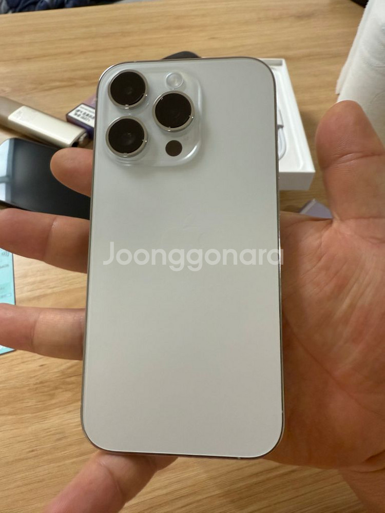 아이폰 14pro 화이트 (리퍼)--5