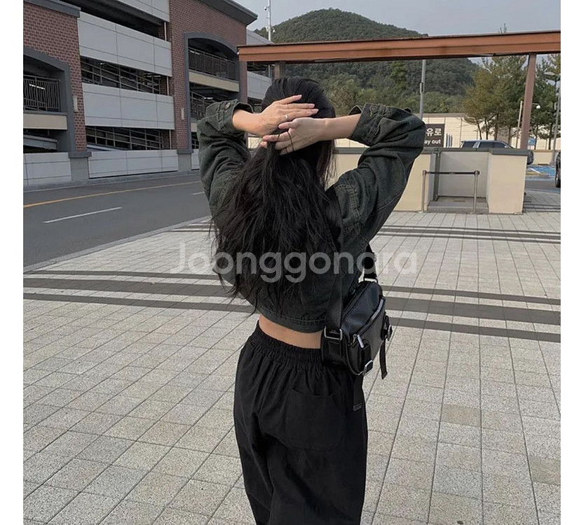 [새상품]무드라벨-노카라 크롭 바이커 자켓/청자켓--5