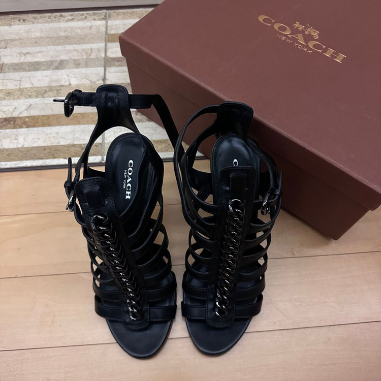 코치 샌들힐 235 이미지