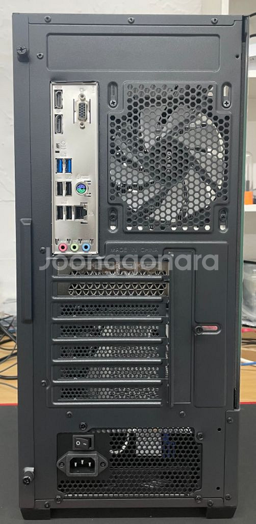7500F4060 게이밍 컴퓨터--6