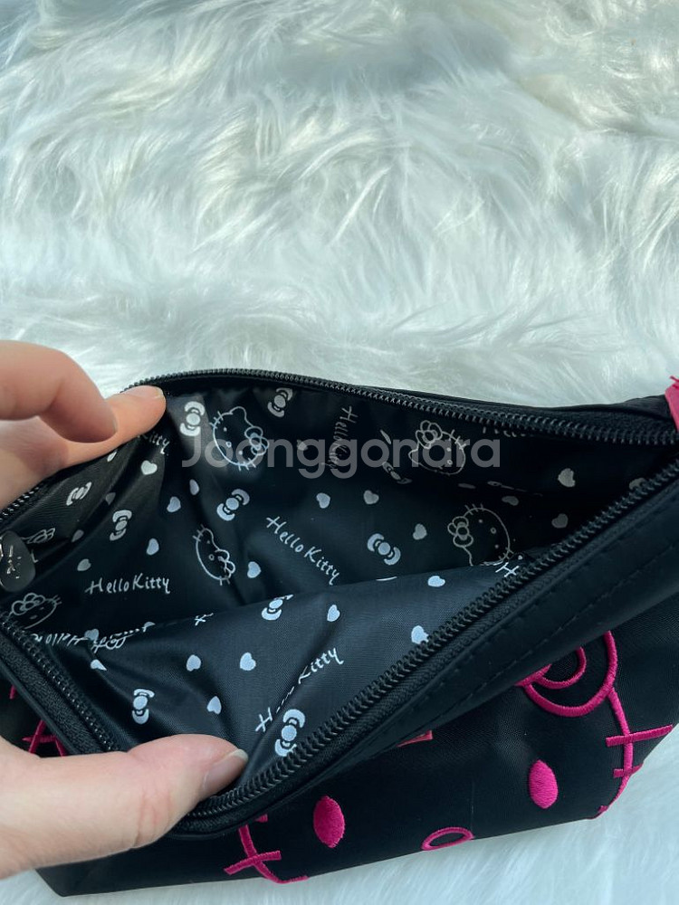 새상품 정품 키티 파우치--3