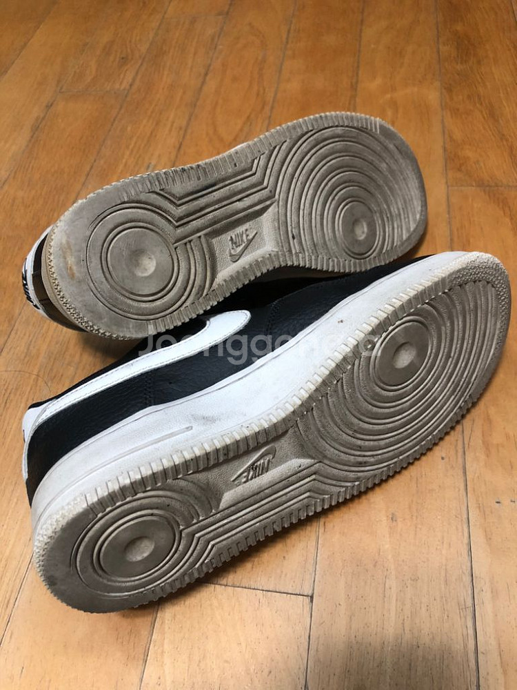 나이키 에어포스 1 07 블랙 화이트 로우 240--7