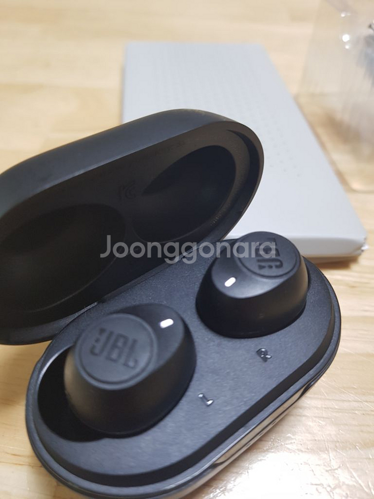 [새상품]JBL TUNE115 블루투스 이어폰 삼성정품--3