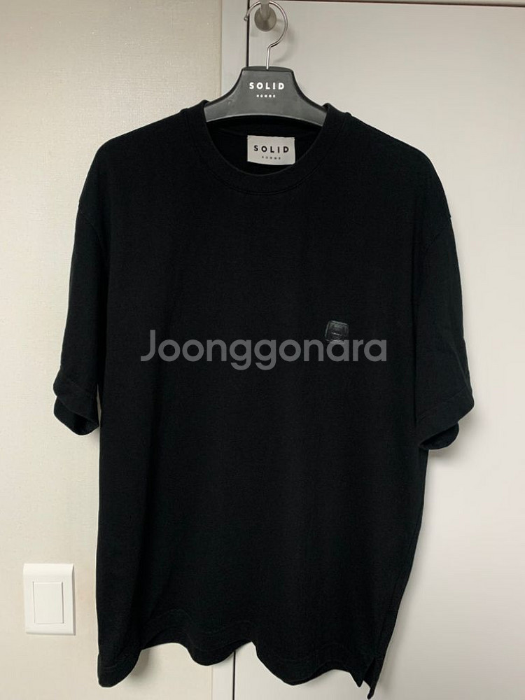 솔리드옴므 24SS 백로고 반팔--1