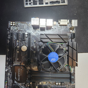 z 370m. 메인보드 팝니다