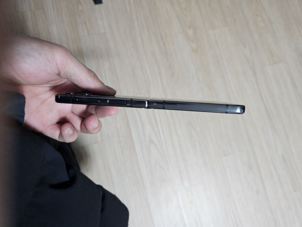 갤럭시 z플립4 그라파이트 512G--5