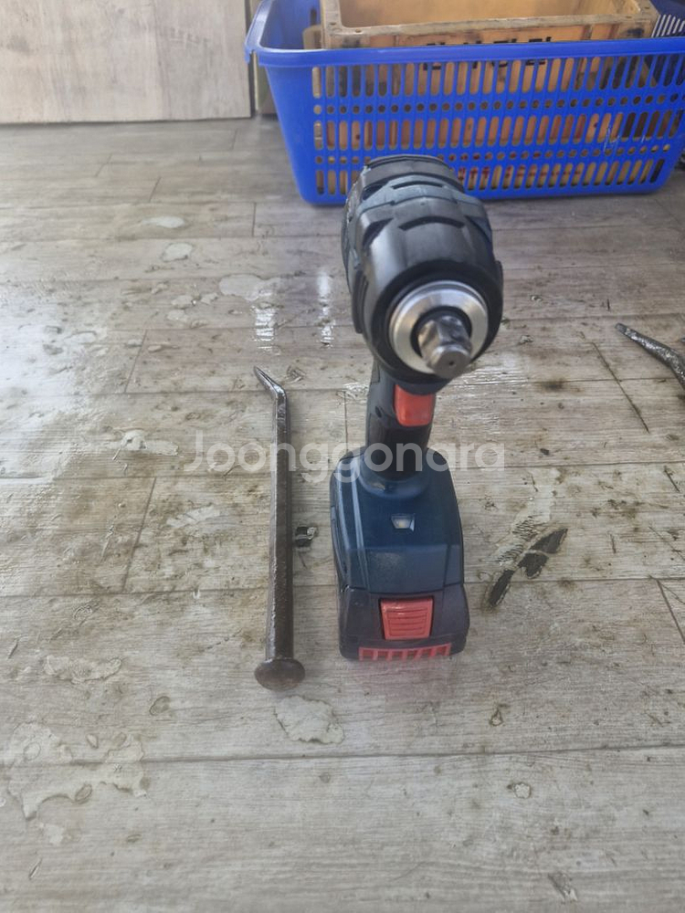 보쉬충전임팩렌치 GDS 18V 200.배터리포함.시누.--3