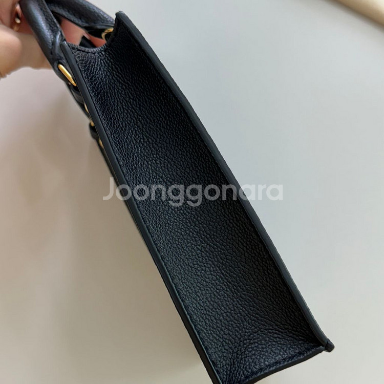 루이비통 쁘띠삭플라 앙프렝뜨블랙 ( 참 판매완료)--4