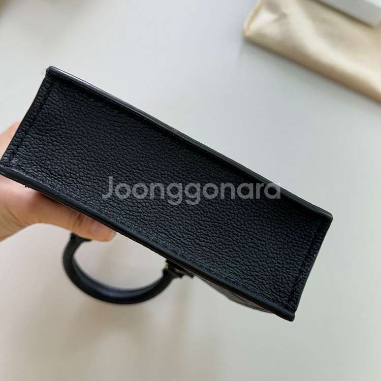 루이비통 쁘띠삭플라 앙프렝뜨블랙 ( 참 판매완료)--6