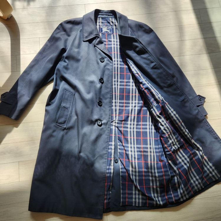 버버리 트렌치코트 저렴하게 드립니다--1