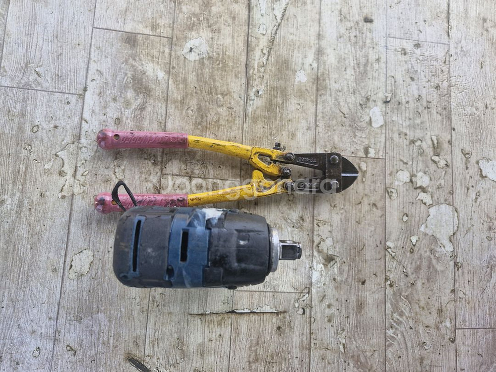 보쉬충전임팩렌치 GDS 18V 200.배터리포함.가따.--4