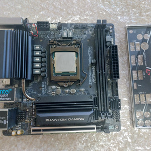 택포) ASRock Z390팬텀게이밍ITX/ac메인보드