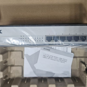 디링크 DES-1008P+ PoE스위치