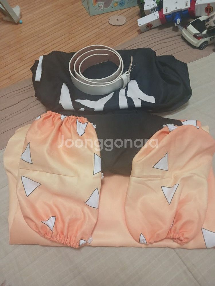 귀멸의 칼날 코스프레 젠이츠 팔아요--0