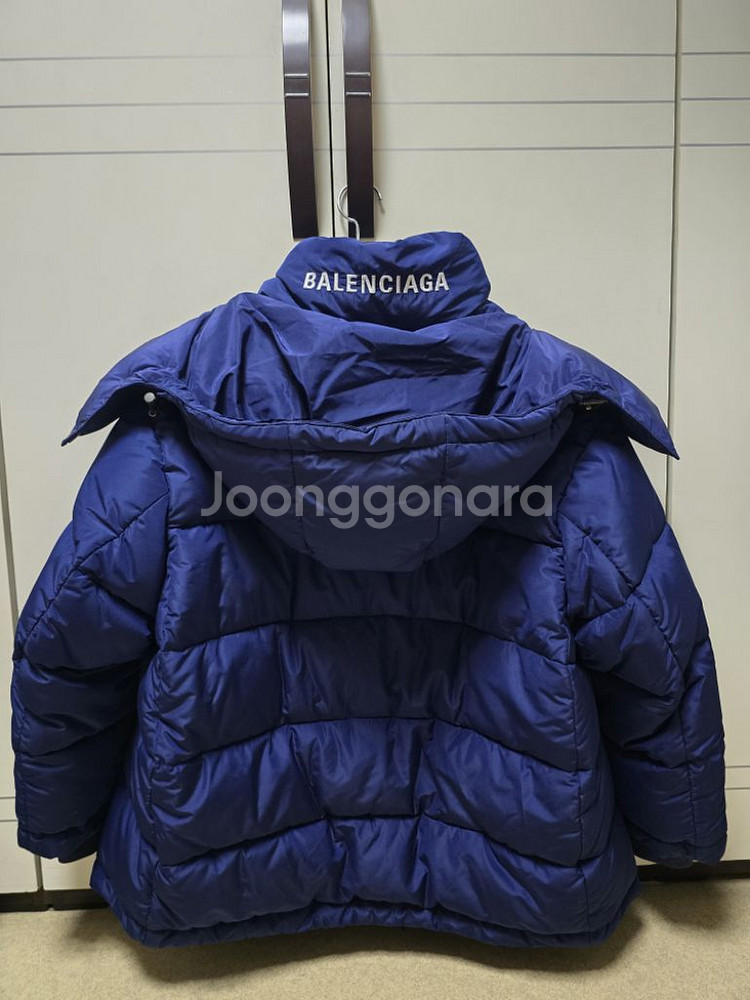 (정품) 발렌시아가 뉴스윙 푸퍼 패딩 36사이즈 (명품--1
