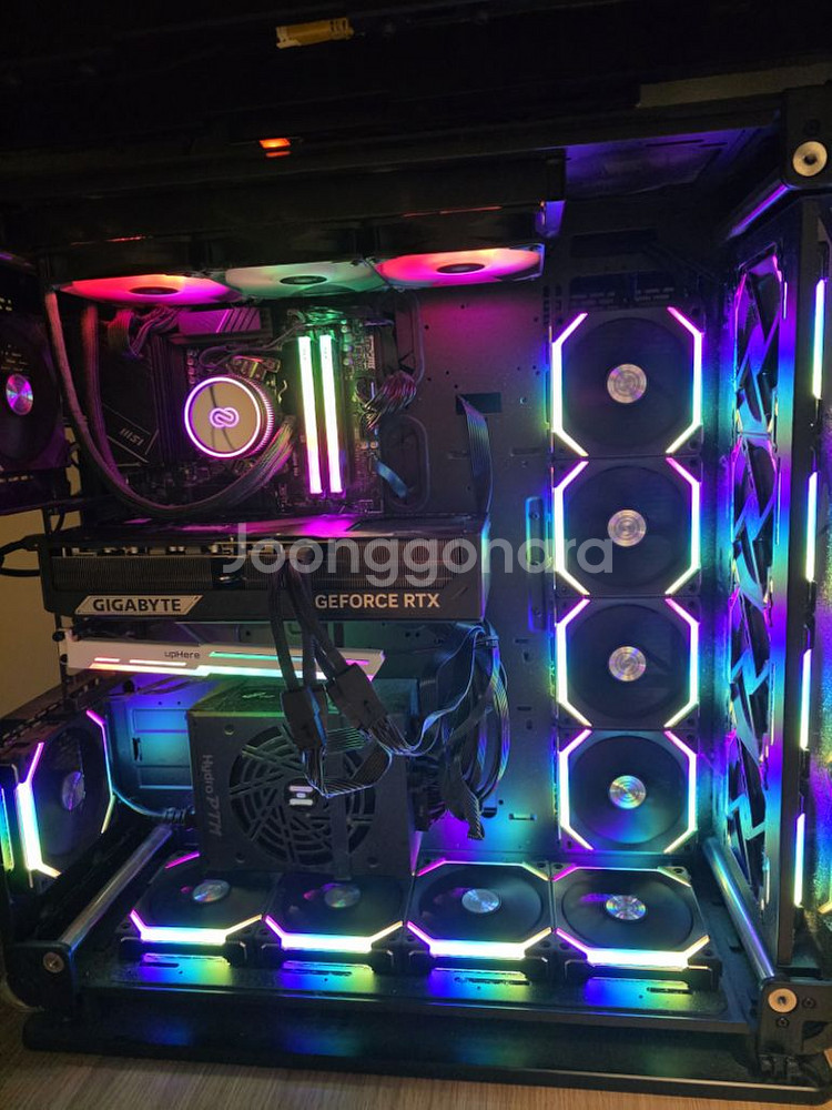 라이젠 9800X3d RTX5090 리안리pc팝니다--1