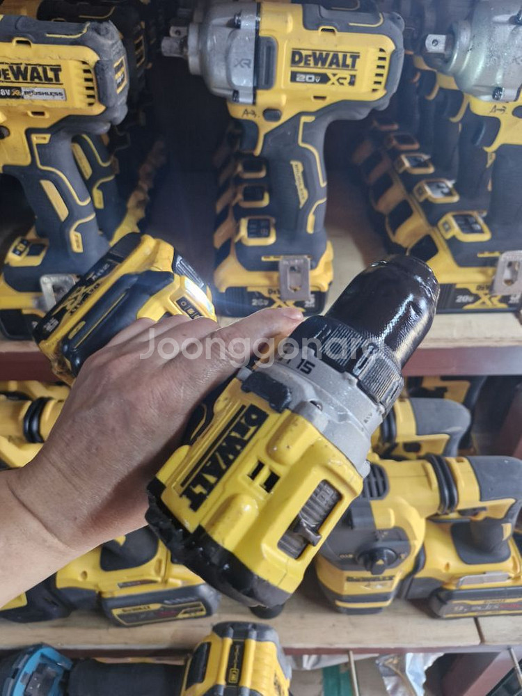 디월트충전드릴 DCD800. 3세대신형.A-3번--4