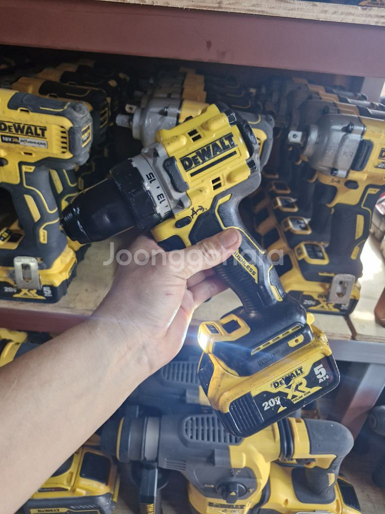 디월트충전드릴 DCD800. 3세대신형.A-3번--7