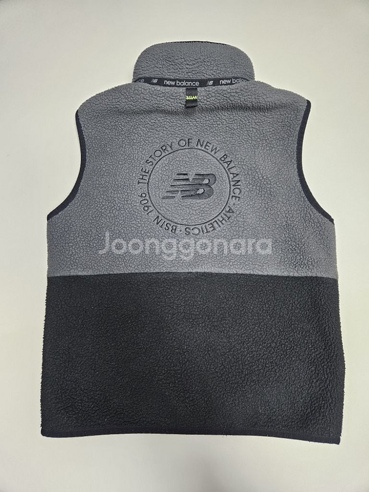(택포)뉴발란스키즈 후리스 조끼--1