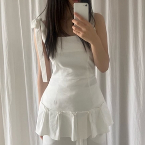 르에 lea lylia ribbon top 릴리아 리본