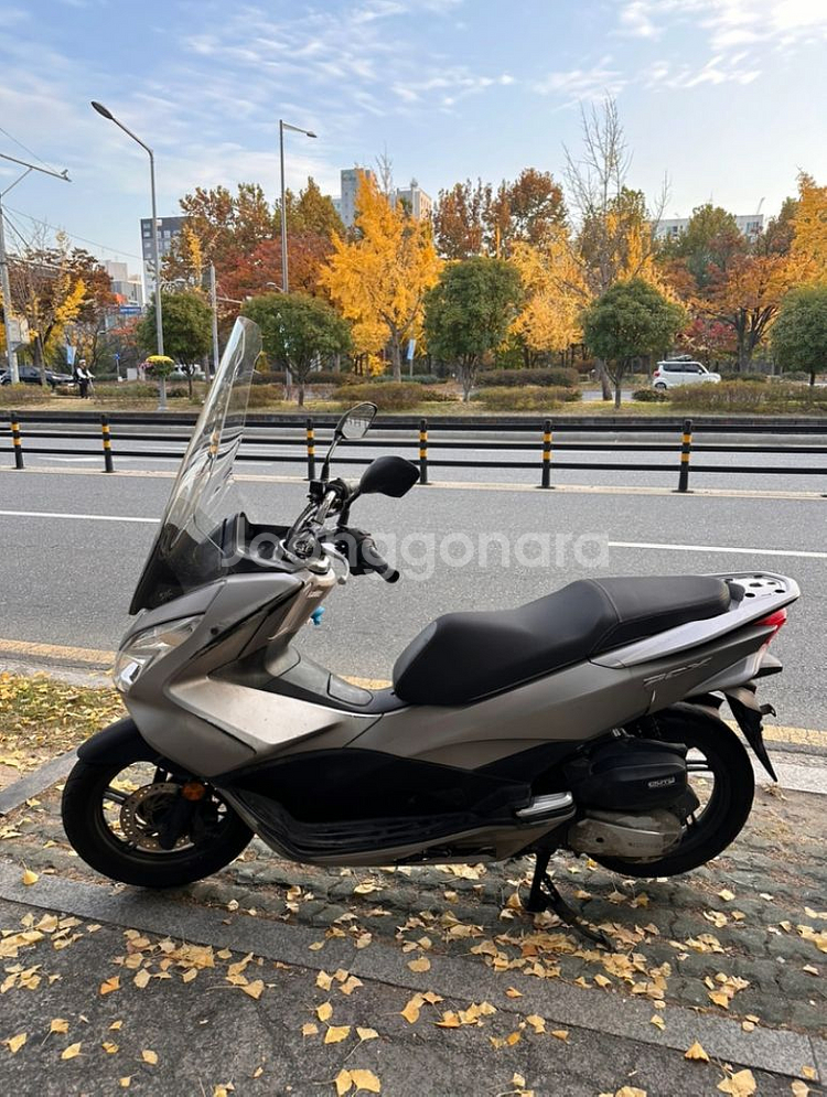 혼다 pcx125 16년식 스쿠터 판매--0