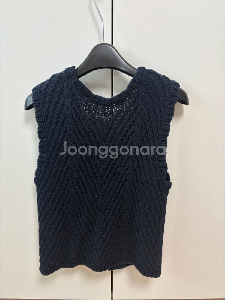 낫띵리튼 니트 베스트--3