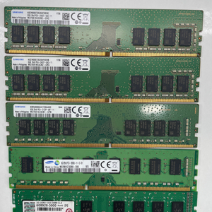 삼성 DDR4 램 8GB 3개