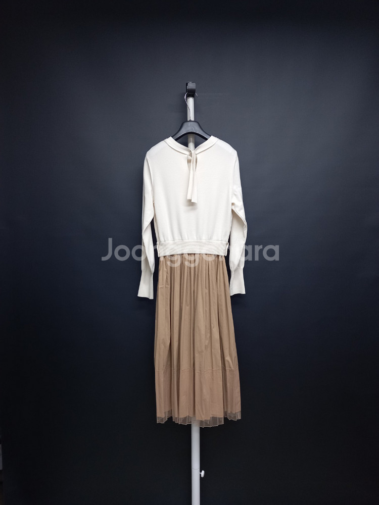 오즈세컨 춘추 니트 플리츠 맥시 롱 원피스 55,44--1