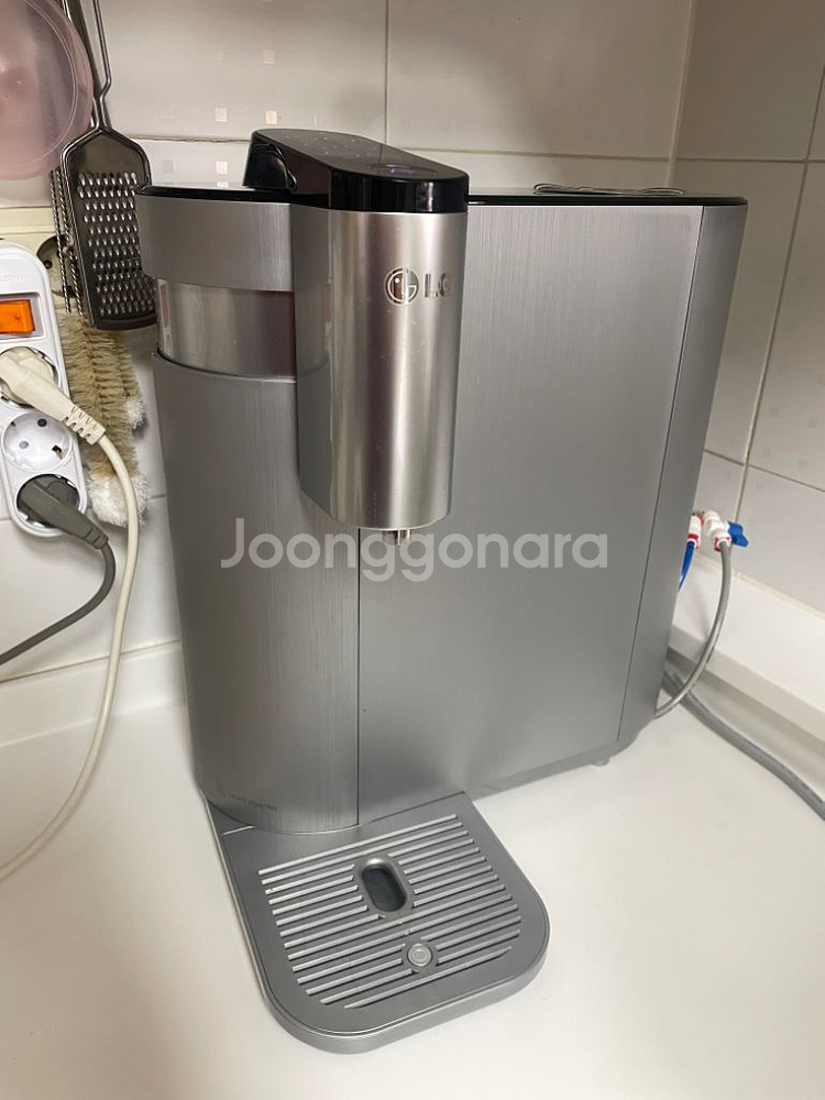 LG퓨리케어 상하좌우 냉온정 정수기 판매합니다 wd50--1