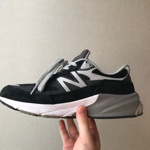 [280] 뉴발란스 990v6 블랙 화이트