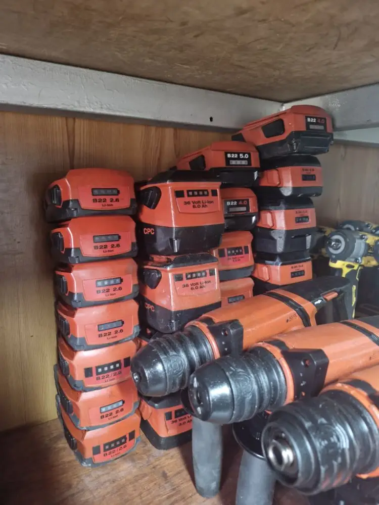 [HILTI]힐티배터리 B22 2.6AH 거의새거 매거진배터리 이미지