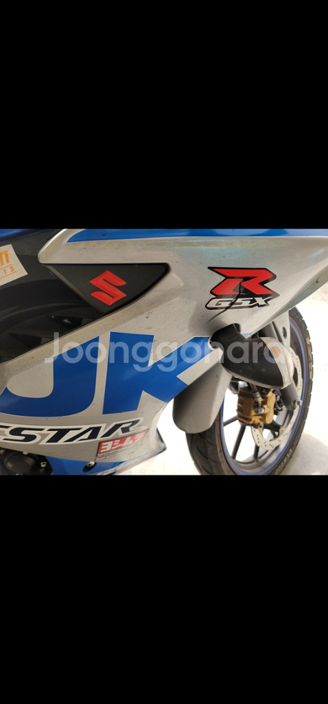 gsxr125오토바이 (요시무라 정품풀배기)팝니다많은--4