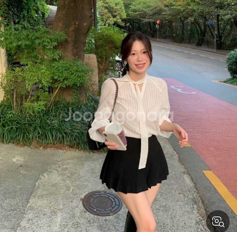 ownt 온트 벨라타이블라우스--1