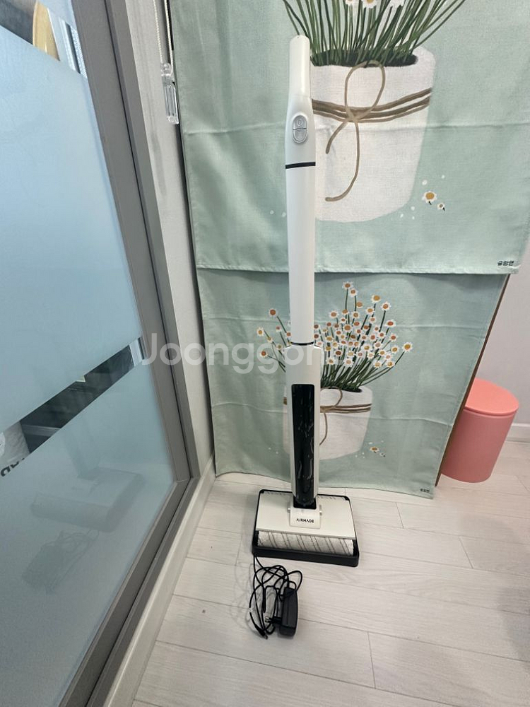 에어메이드 자동세척 무선 물걸레 청소기 AMC-2500--1
