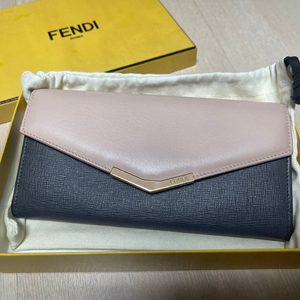 FENDI 팬디 장지갑
