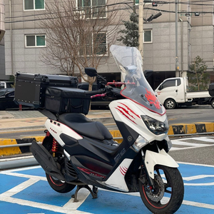 20년식 nmax125 최상급상태 저렴하게 판매합니다.