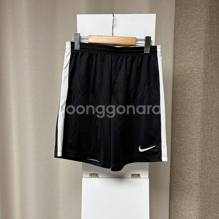 나이키 드라이핏 반바지 L--0