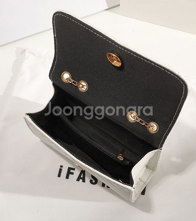 태슬 크로스백 숄더백 블랙--4