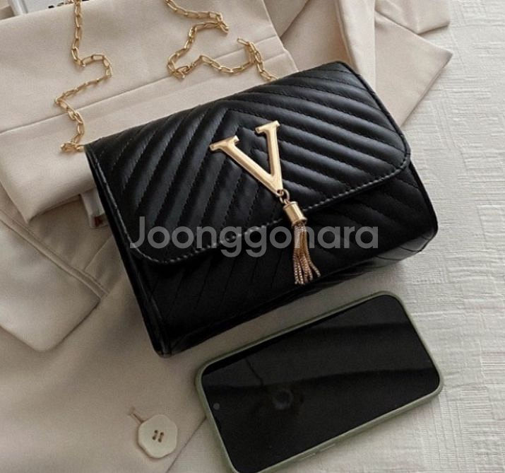 태슬 크로스백 숄더백 블랙--3