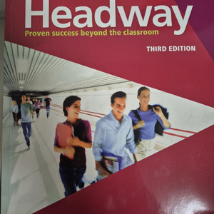 American headway 대학영어교재