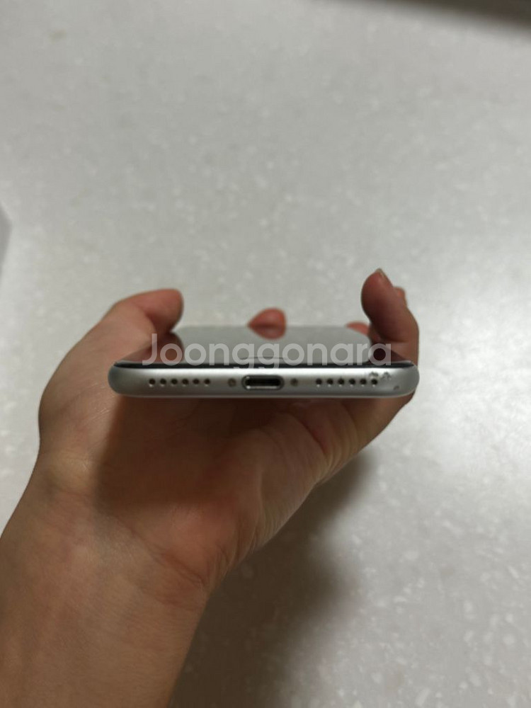 아이폰se2세대 128gb 화이트--4