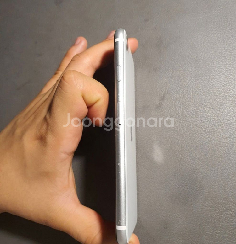 아이폰se2(64GB)--6