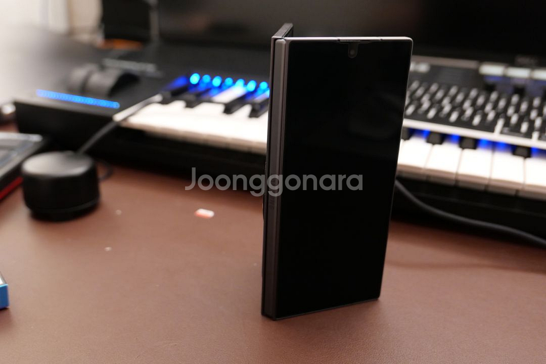 폴드se 특a급 판매 합니다--1