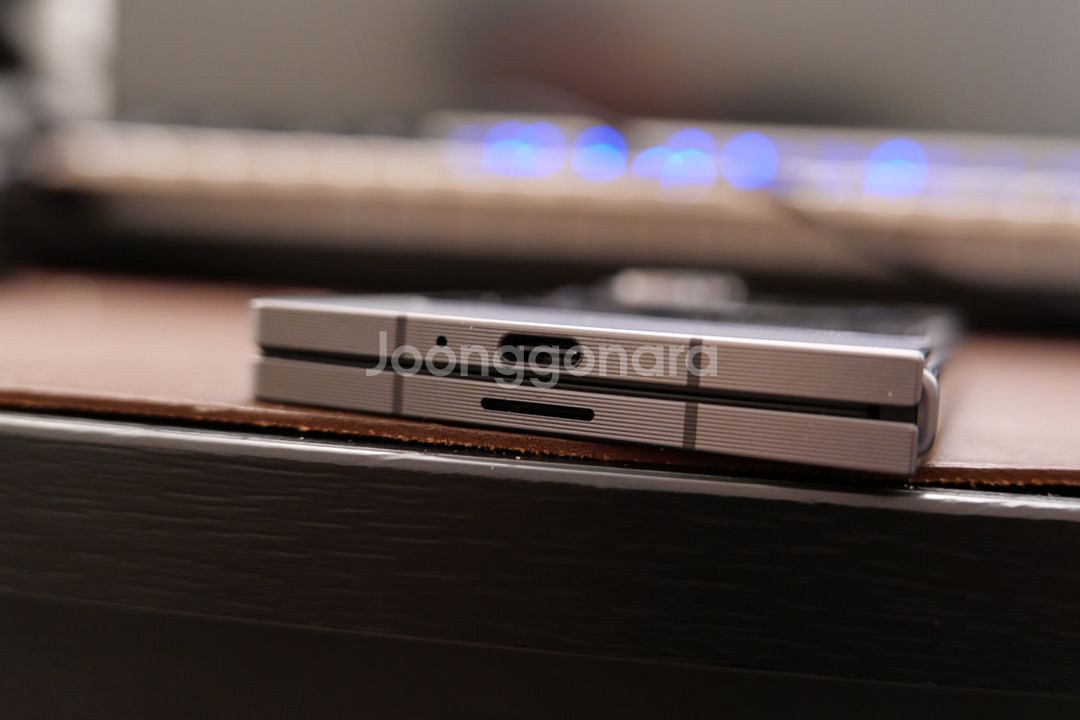 폴드se 특a급 판매 합니다--3