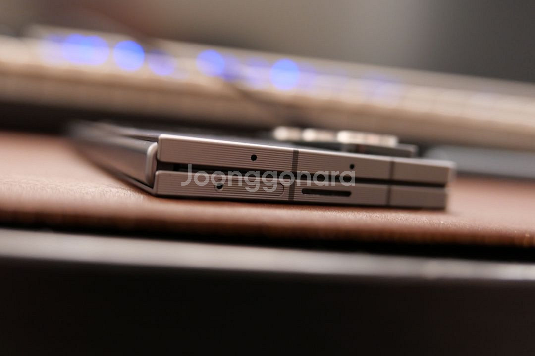 폴드se 특a급 판매 합니다--2