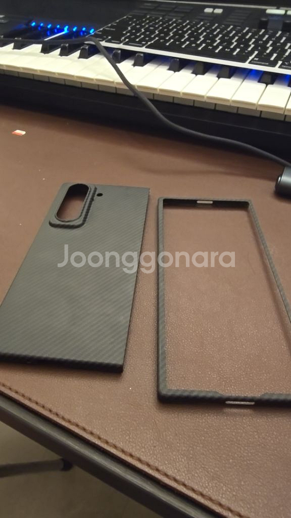 폴드se 특a급 판매 합니다--5