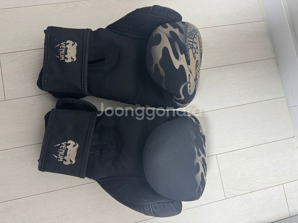 베놈 복싱 글러브 14oz--1