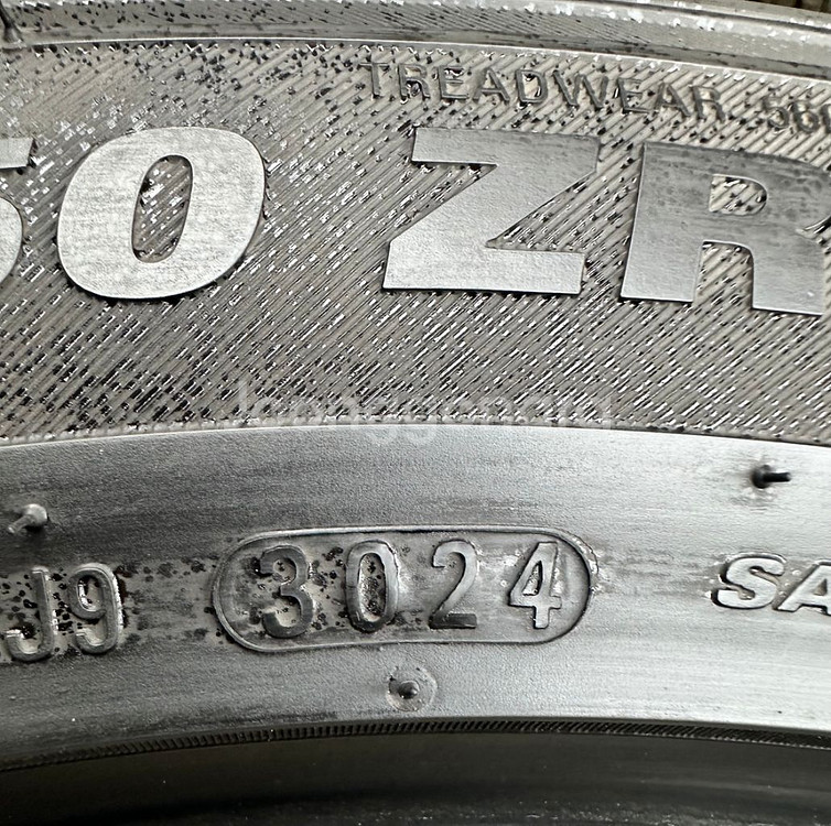245 50 18금호중고타이어2개2455018--4