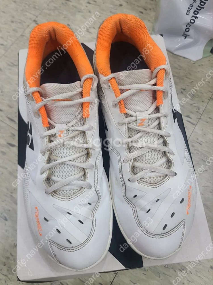 나이키 루카2, 요넥스 65z3/배드민턴화,농구화275--3